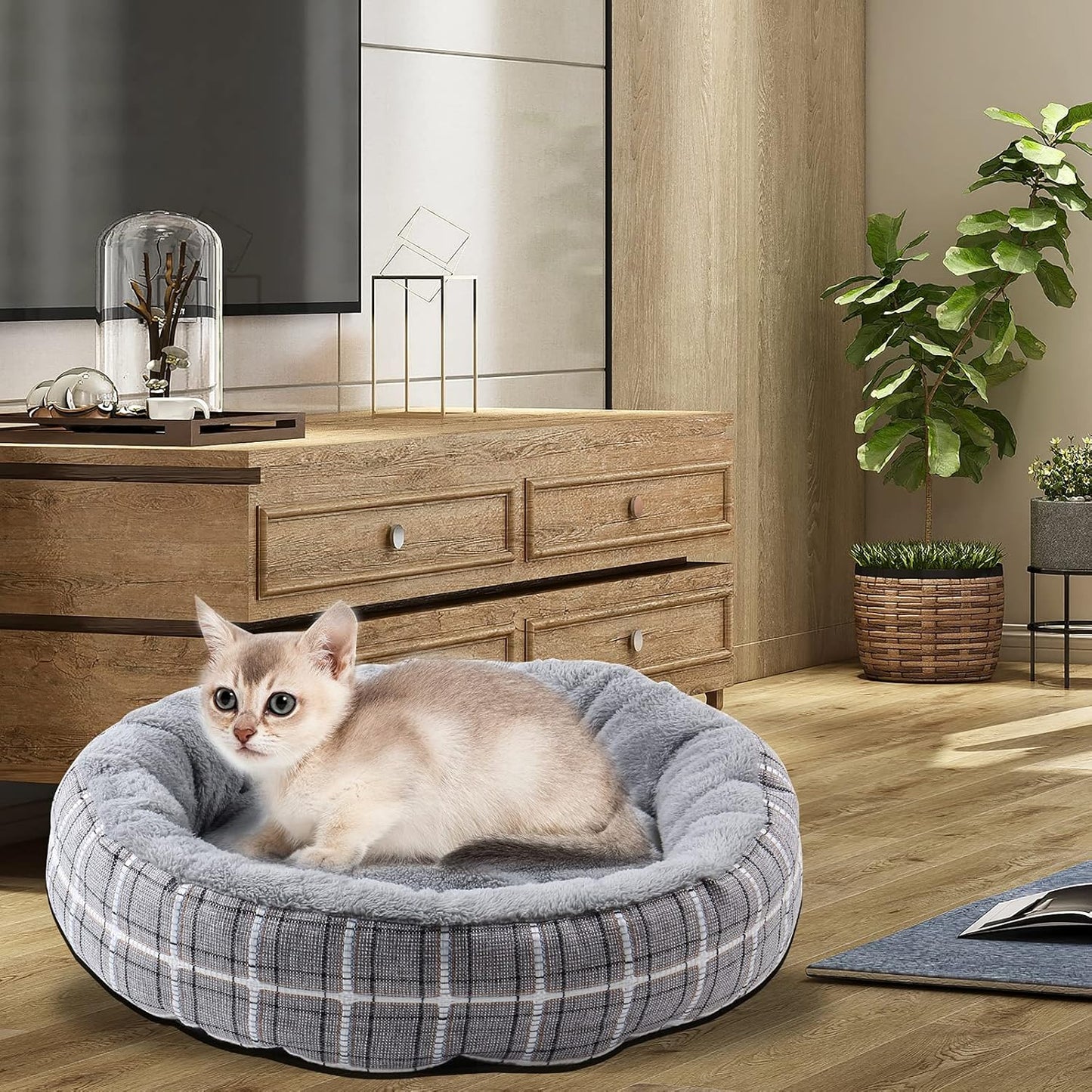 Washable Round Cat Bed and Calming Dog Bed, 20-Inch Donut Design for Small to Large Dogs, Anti-Slip and Water-Resistant Base