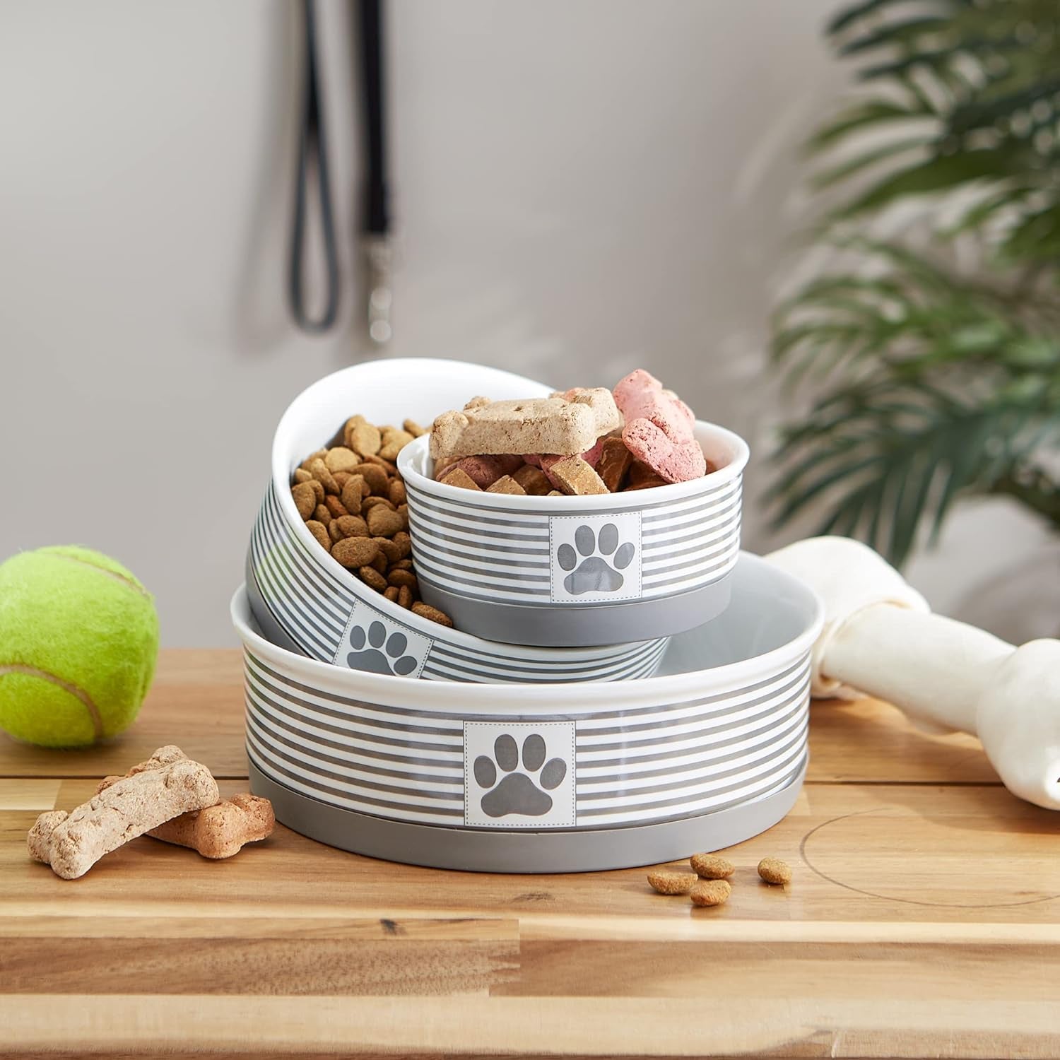 Paw & Patch Ceramic Pet Collection, Medium Bowl, 6X2", Gray